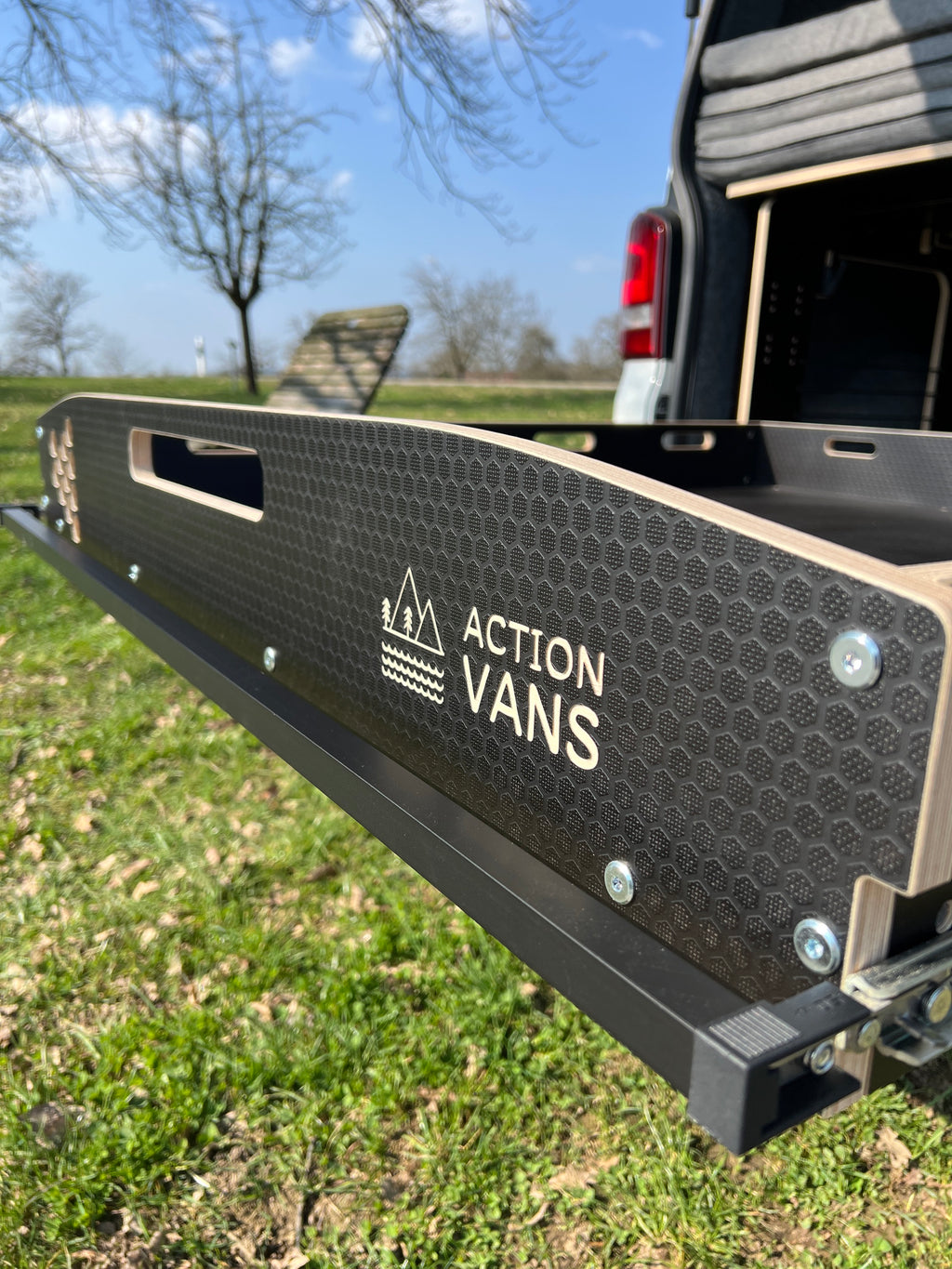 Actionvans Duo Schlaf- und Transportsystem für VW T5 - T6.1 SWB