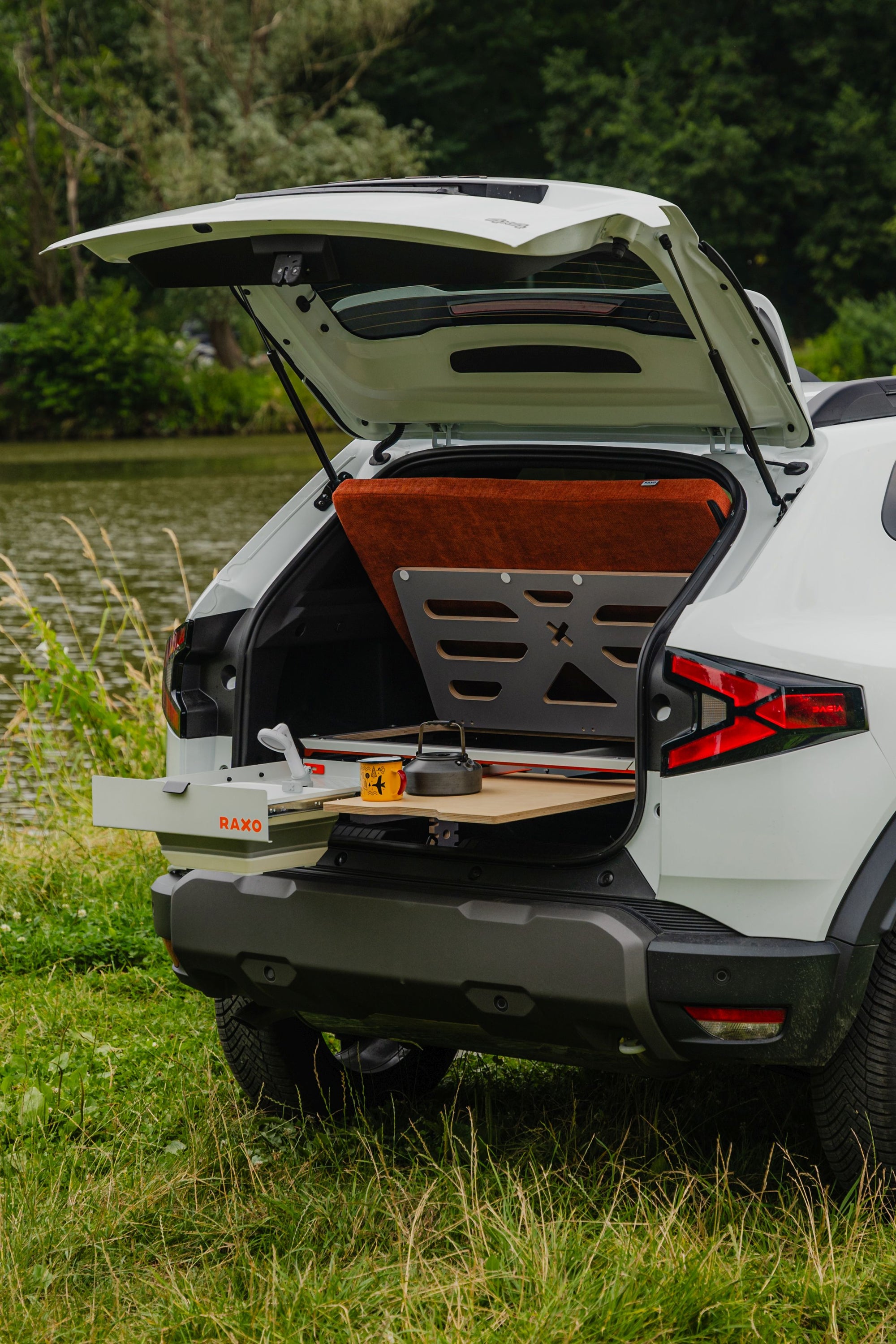 Raxo Monck X Schlaf und Campingbox