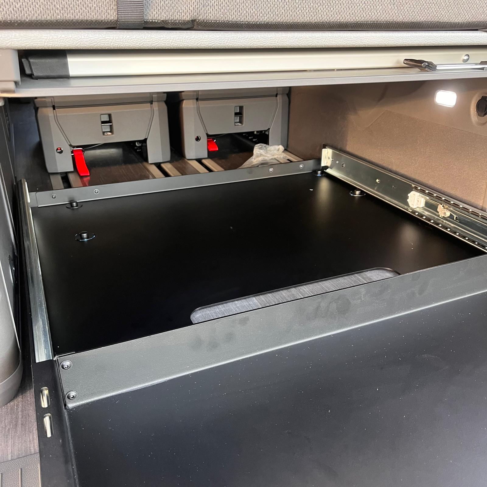 Heckauszug VW T7 California Ocean / Coast