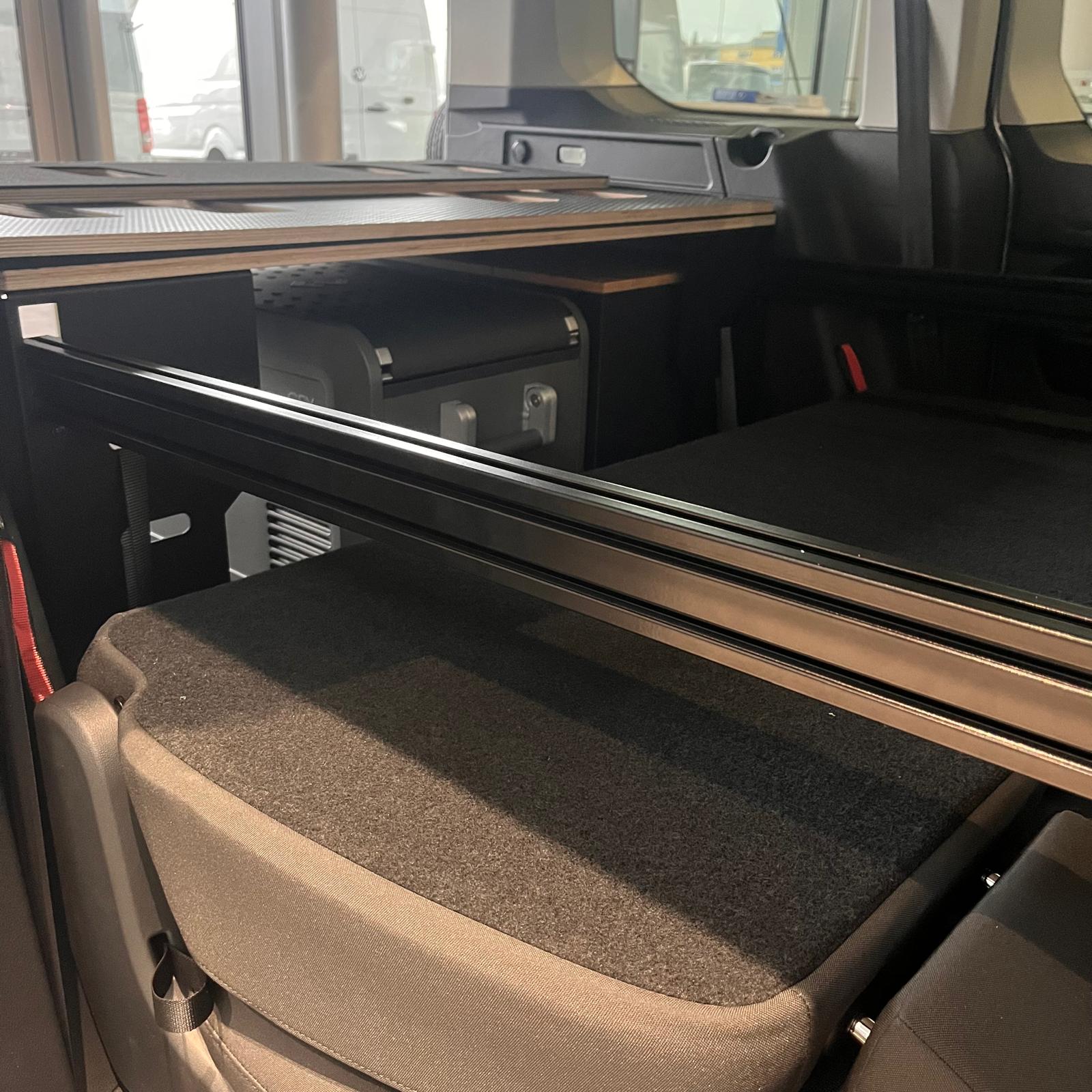 Heckauszug mit Schlafsystem VW Caddy und Caddy Maxi